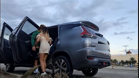 Pinay Vlogger kinantot sa parking lot ng mall.